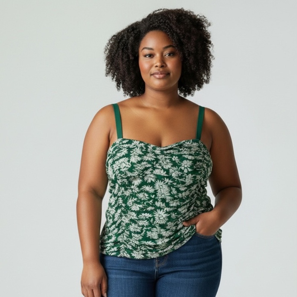 NWOT Torrid Floral Ruched Top